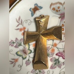 Vintage Avon gold tone cross 2.4” pendant